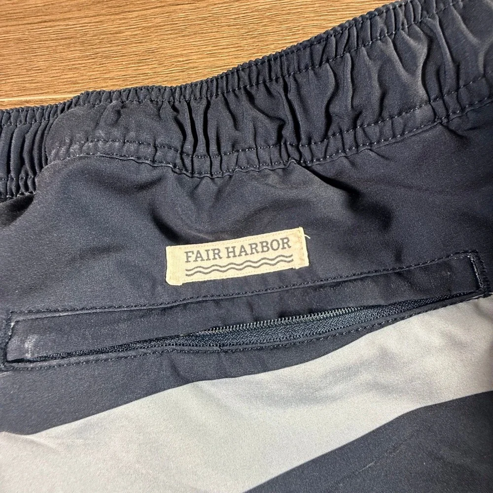 Fair Harbor Mens Navy Striped Board Shorts Swim Trunks Size XL Built in Liner
